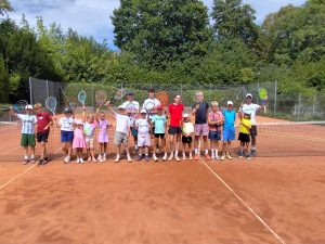 Sommerpause? Nicht beim TC Oestrich-Winkel! Jugend- und Erwachsenen-Camp